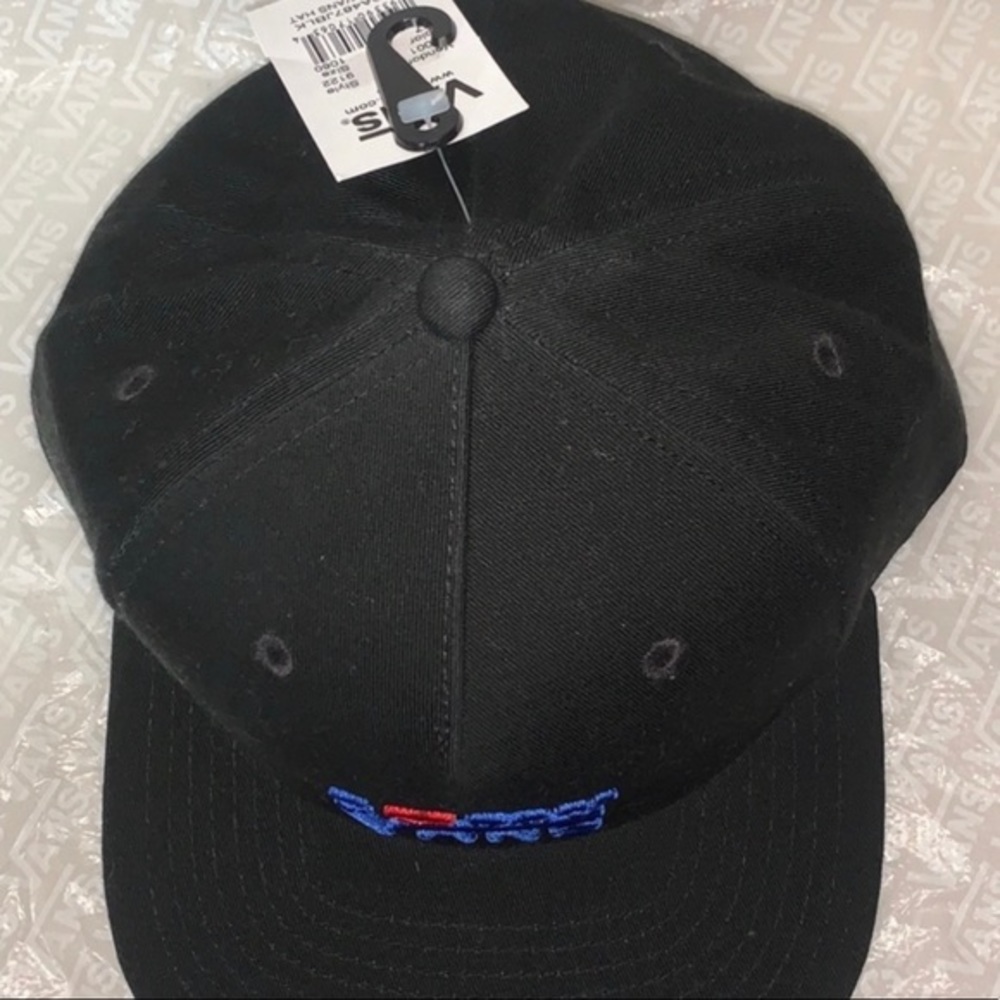 Free I ❤️ Vans SnapBack - Picture 2 of 5